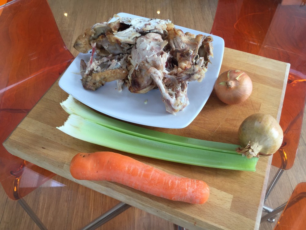 チキンストックの材料