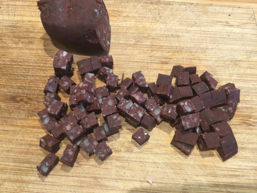 スライスしたブラッククプディング